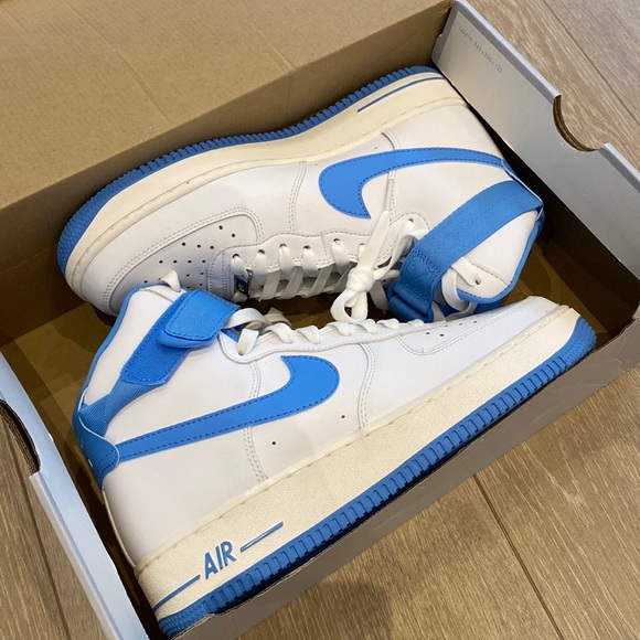 Nike Air Force 1 “university blue” High OG QS, women’s 10.5, NWT - Picture 2 of 13